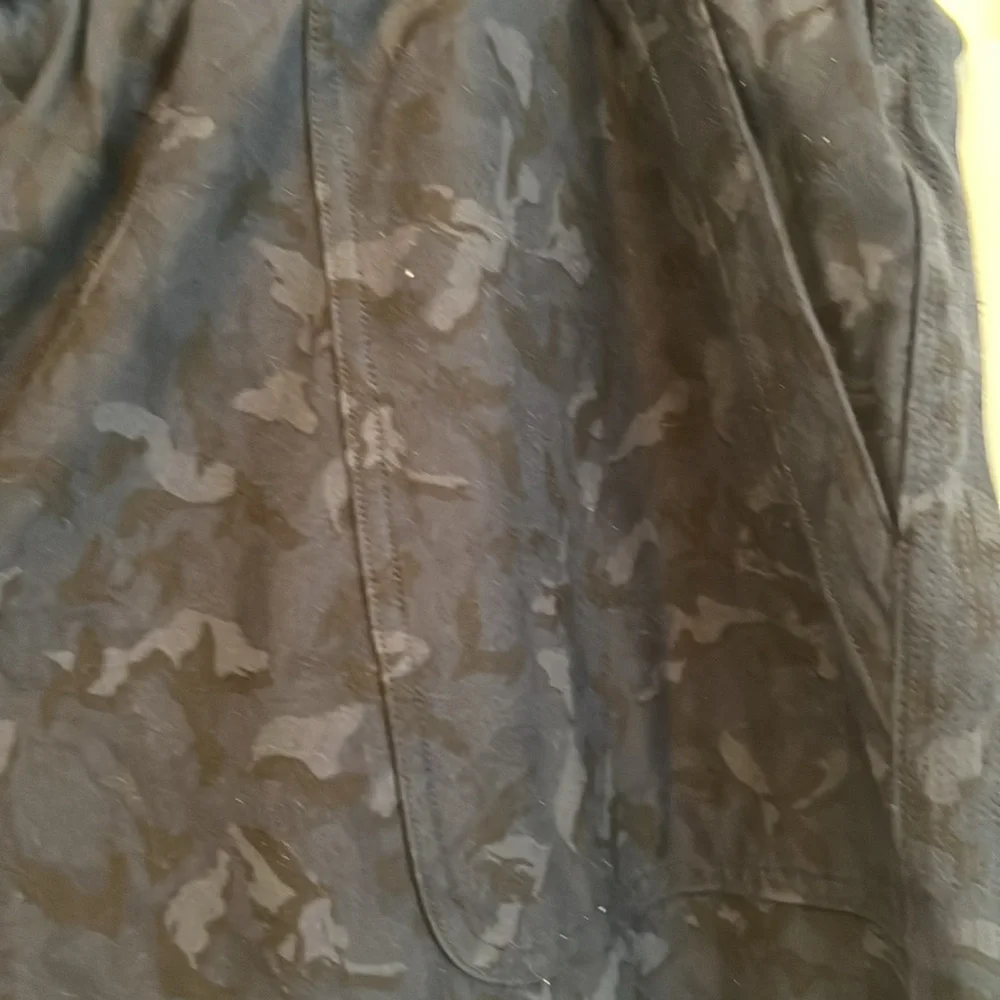 Athleta Printed Farallon Jogger Pants Camo Print Size 26 - NWT